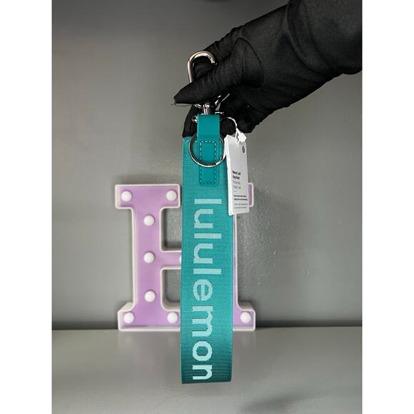 Lululemon Never Lost Keychain - Picture 1 of 4